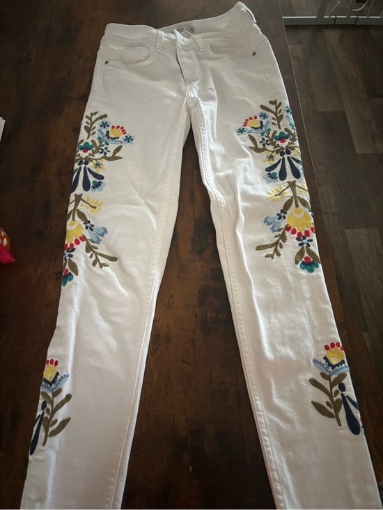 Zara Denim - Zara White Denim Basic Jeans